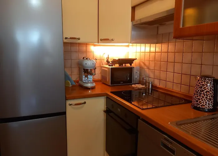 Appartement Harmony - Pleasant And Comfortable Place With A Balcony And A Secured Garage Split