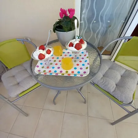 Apartman Harmony - Pleasant And Comfortable Place With A Balcony And A Secured Garage *