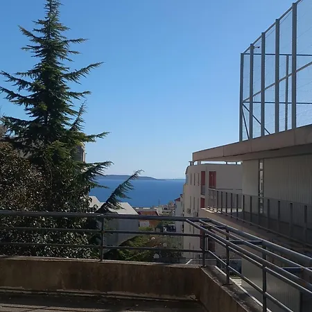 Apartment Harmony - Pleasant And Comfortable Place With A Balcony And A Secured Garage Split