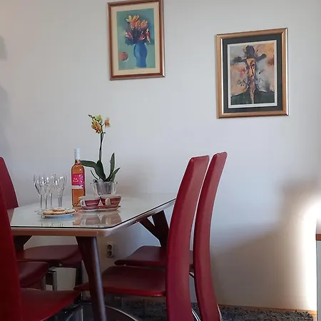 Harmony - Pleasant And Comfortable Place With A Balcony And A Secured Garage Spalato