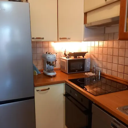 Harmony - Pleasant And Comfortable Place With A Balcony And A Secured Garage Apartament Split