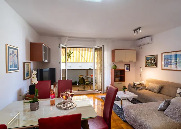 Harmony - Pleasant And Comfortable Place With A Balcony And A Secured Garage *