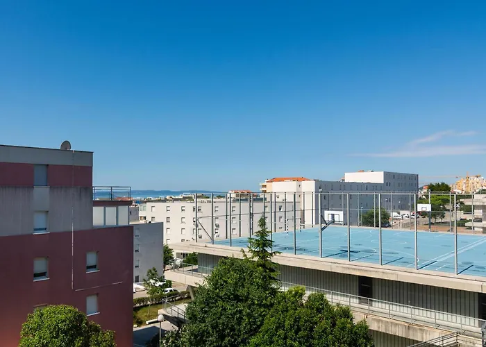 Harmony - Pleasant And Comfortable Place With A Balcony And A Secured Garage Apartman *