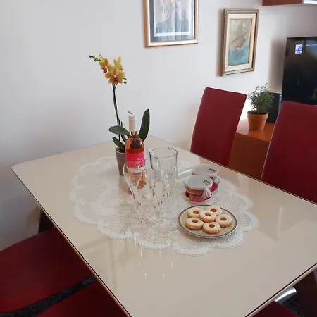 Harmony - Pleasant And Comfortable Place With A Balcony And A Secured Garage Apartmán *